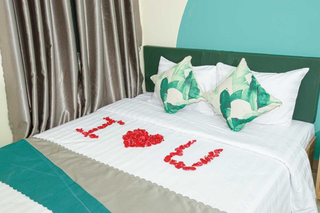 Pao Hotel Hue Bagian luar foto